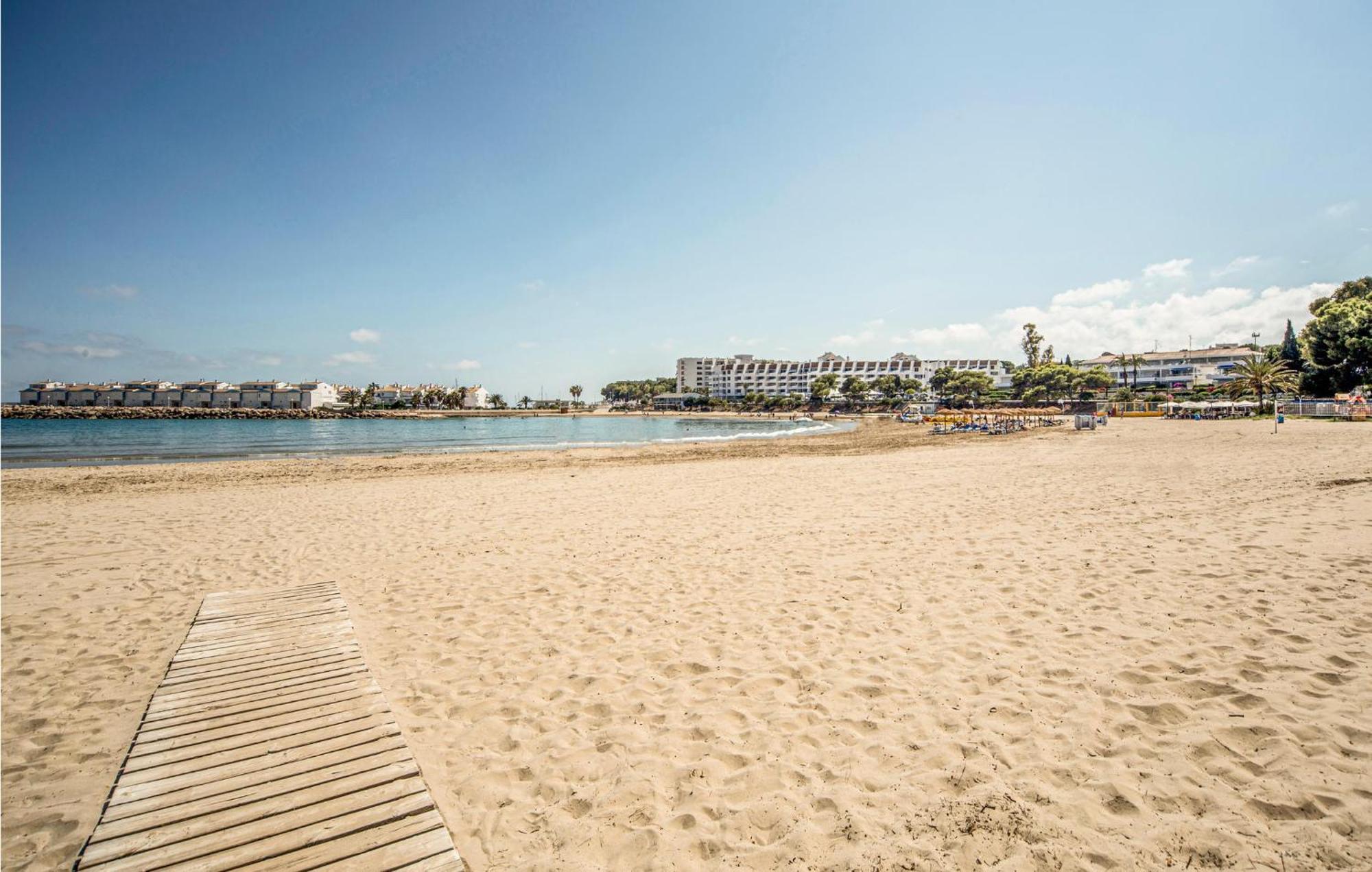 Three-Bedroom Apartment in Alcossebre Buitenkant foto